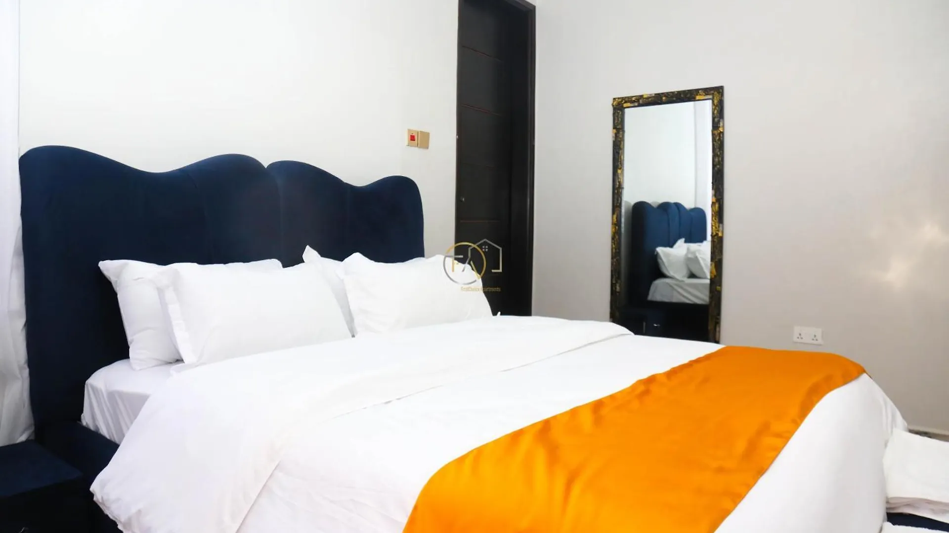 Firstchoice Apartments كامبالا